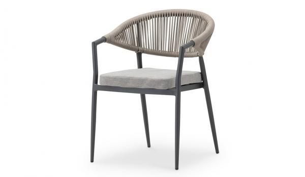 Sillón de aluminio apilable con cojín