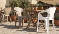Silla de polipropileno apilable para hostelería